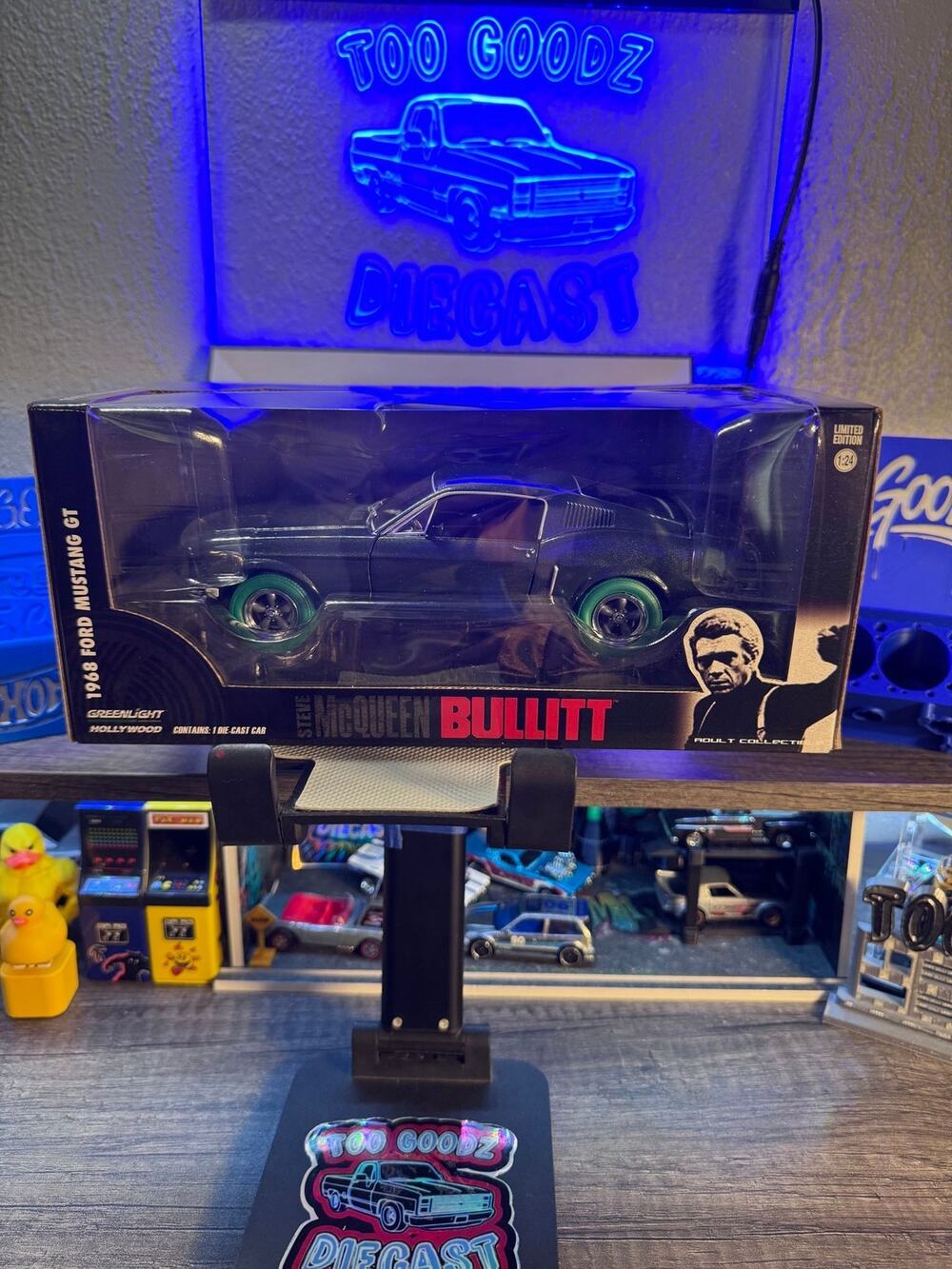 Greenlight 1/24 CHASE 1968 Ford Mustang GT Steve McQueen Bullitt